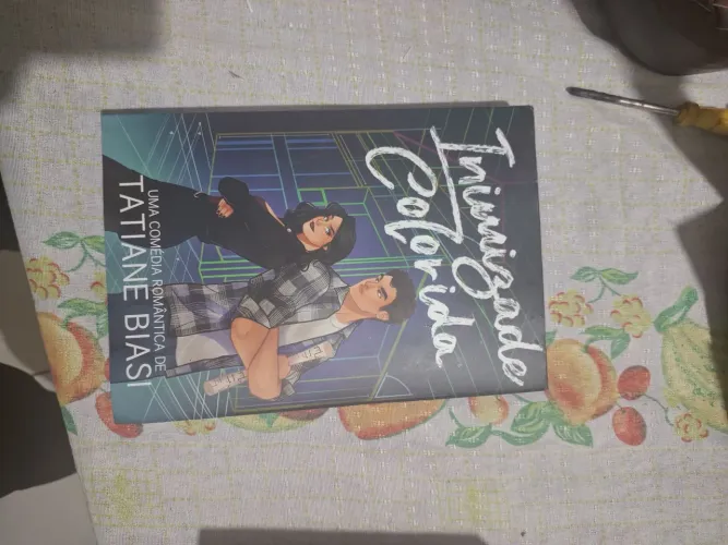 Inimizade colorida - capa dura com jacket