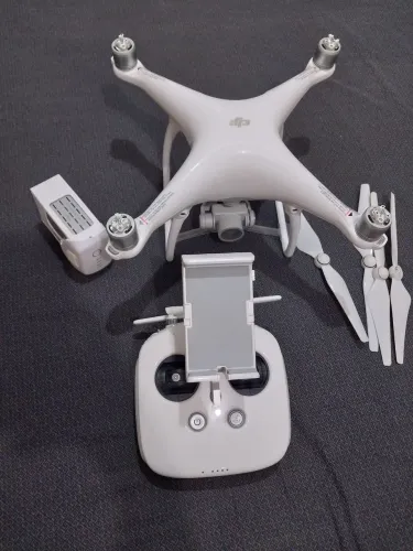 Drone DJI phantom 4