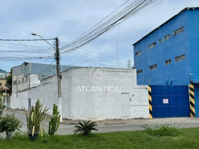 Atlantica Imóveis tem excelente Galpão para Locação no Cajueiros, Macaé/RJ