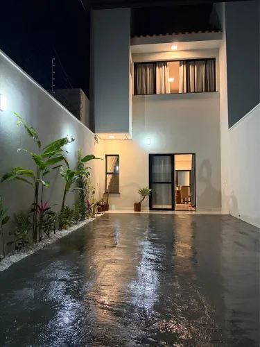 Sobrado Novo 3/4 (Suíte) no Bairro Novo Mundo - Excelente Padrão!