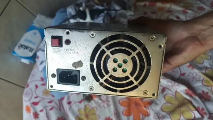 fonte de servidor 420w pra desktop
