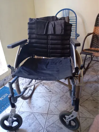 Cadeira de 600 reais