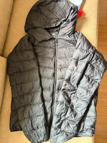 Casaco UNIQLO super novo