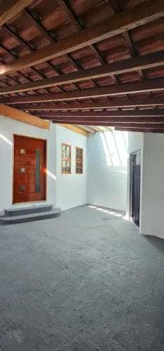 Casa para venda tem 65 metros quadrados com 2 quartos em Jardim Arco-Íris - Salto - São Pa
