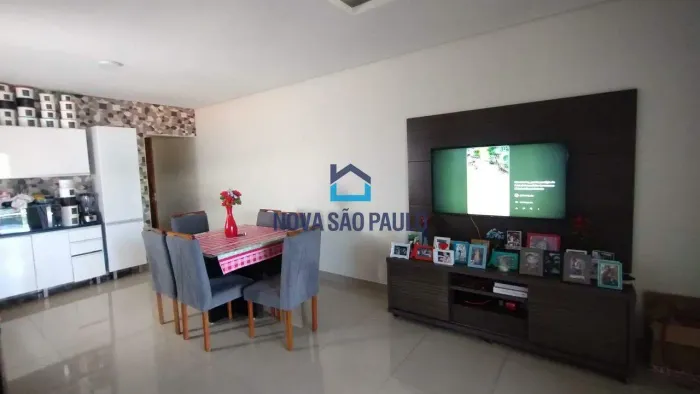 Sobrado à venda para investidor, com 315m² em São João Clímaco.