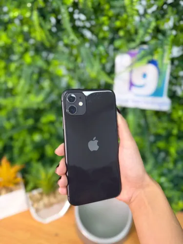 iPhone 11 Cor black 128GB 83% saúde da bateria Face ID não funciona