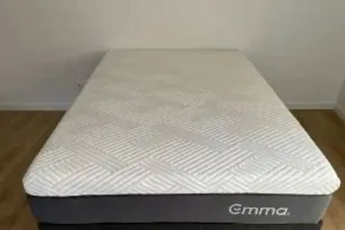 Colchão Emma seminovo