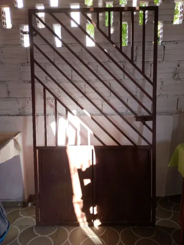Portão de ferro