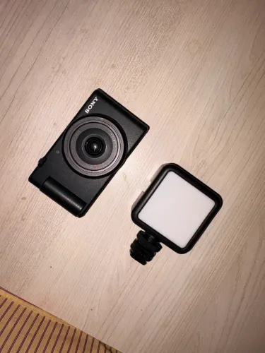 Câmera Sony ZV1F