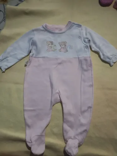Macacão Rosa e Branco tamanho P 