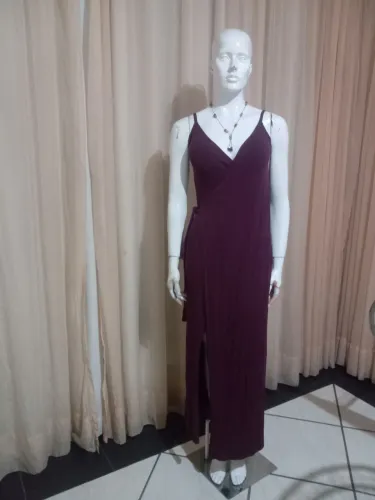 Vendo esse vestido veste até M 