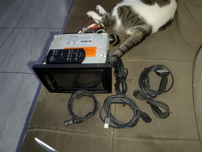 Pioneer 2 din AVIC-F970TV