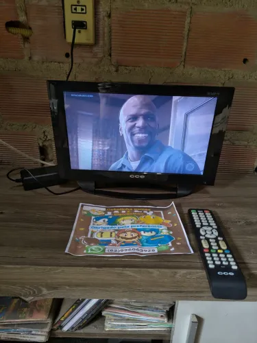 Tv led CCE 14 polegadas 12 volts