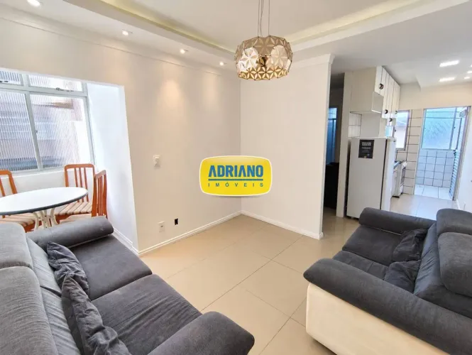 Apartamento com 2 dormitórios para alugar, 53 m² por R$ 2.827,06/mês - Capoeiras - Florian