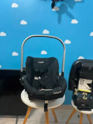 Bebê Conforto Kiddo Caracol + Base para Carro + Capota de Sol Removível
