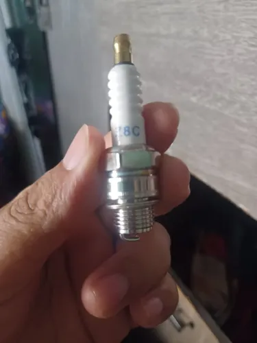 Vela para motor 2 tempos