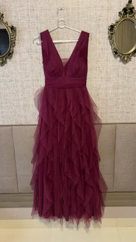 Vestido longo marsala tule com brilho, tomara que caia, M, impecável