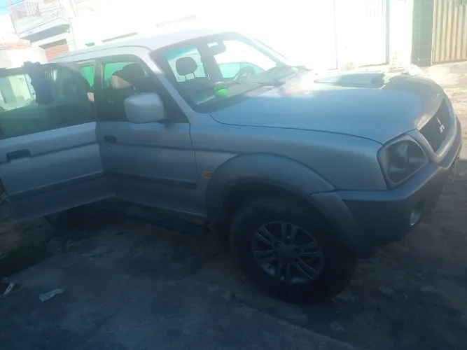 Mitsubishi L200 Outdoor GLS 2.5 4X4 CD TDI Diesel 2009