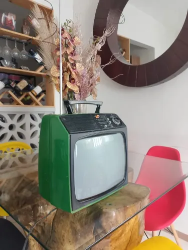 Tv antiga relíquia 