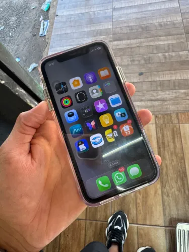 iPhone 11