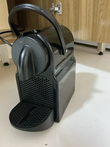 Cafeteira Nespresso Inissia D40