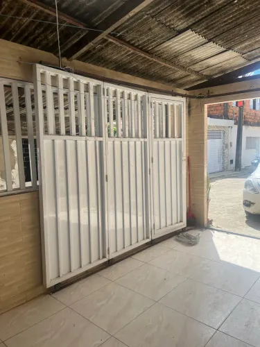 Portão de alumínio