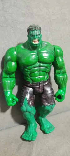 Hulk cerca de 30 cm