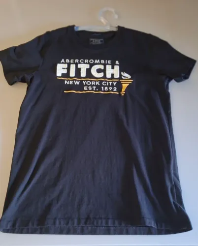 Camiseta masculina Abercrombie & Fitch