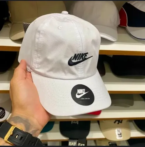 Boné Nike Branco Aba Curva Logo Bordado - Novo