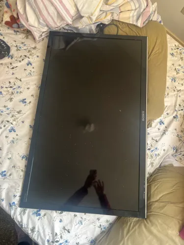 Vendo TV Sony Bravia ( não é smart) 