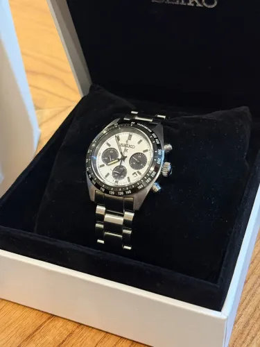 Seiko Prospex Speedtimer Panda SSC813