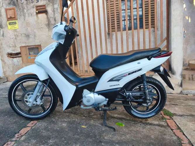 Honda biz em ótimo estado