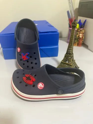 Crocs infantil menino