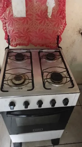 Vende-se fogão perfeito funcionando 200$ interessado pv *20