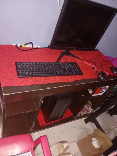 Mesinha para tv ou computador doação