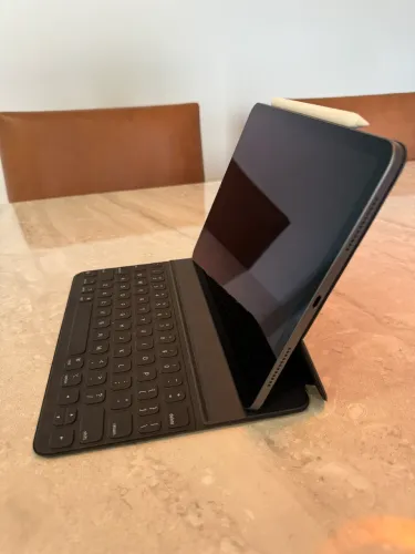 iPad Air 5ª Geração, 64 Gb.