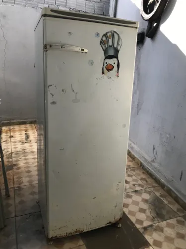 Vendo geladeira dako