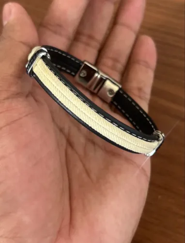 Bracelete de couro, tamanho único