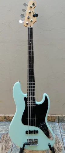 Baixo Jazz Bass Custom