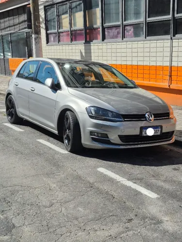 Volkswagen Golf Highline 1.4 TSI Total Flex Aut. 2016