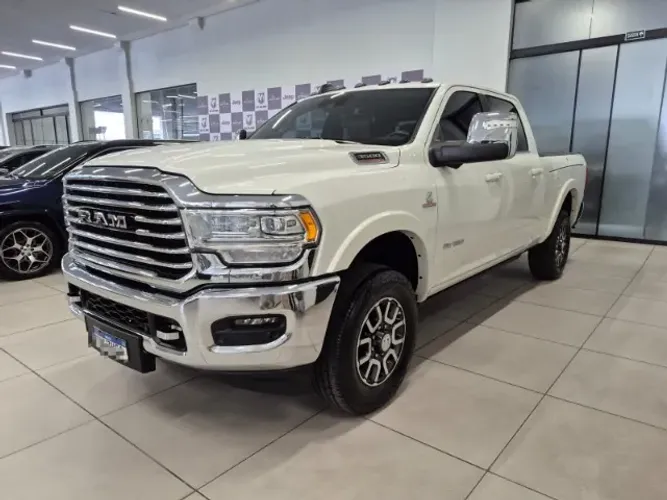 Ram 3500 Limited Longhorn 6.7 TB CD Diesel 2024