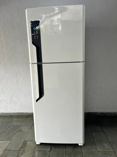 Vendo geladeira Electrolux 430 litros