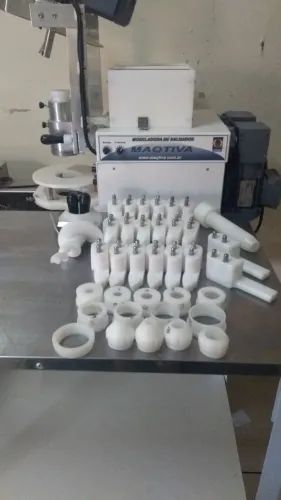 MÁQUINA MODELADORA DE SALGADOS MAQ TIVA