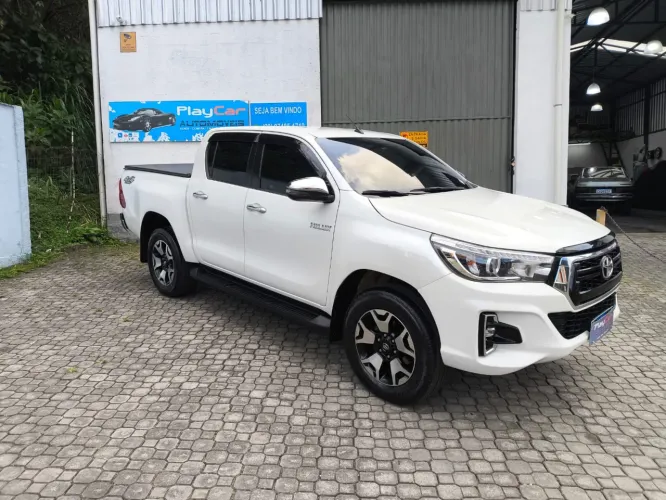 Toyota Hilux CD SRX 4X4 2.8 TDI 16V Diesel Aut. 2020
