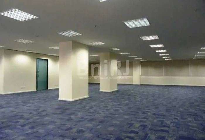 Sala Comercial no Centro - RJ