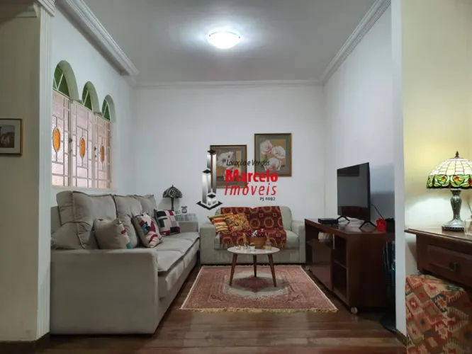 Casa com 4 quartos à venda em Belo Horizonte