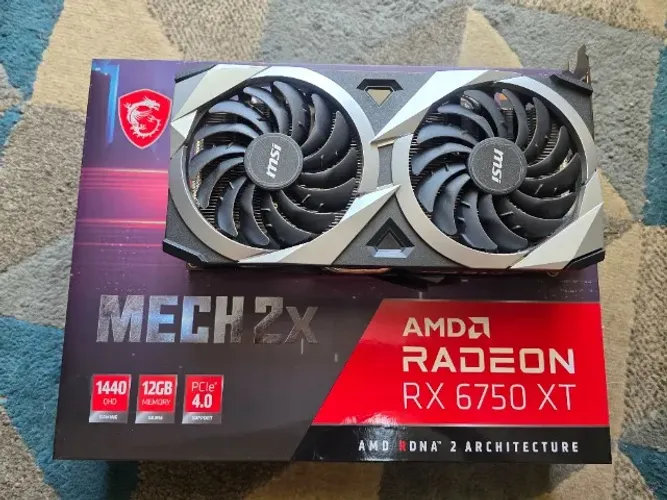 Placa de vídeo AMD MSI AMD Radeon RX 6750 XT - perfeita!!
