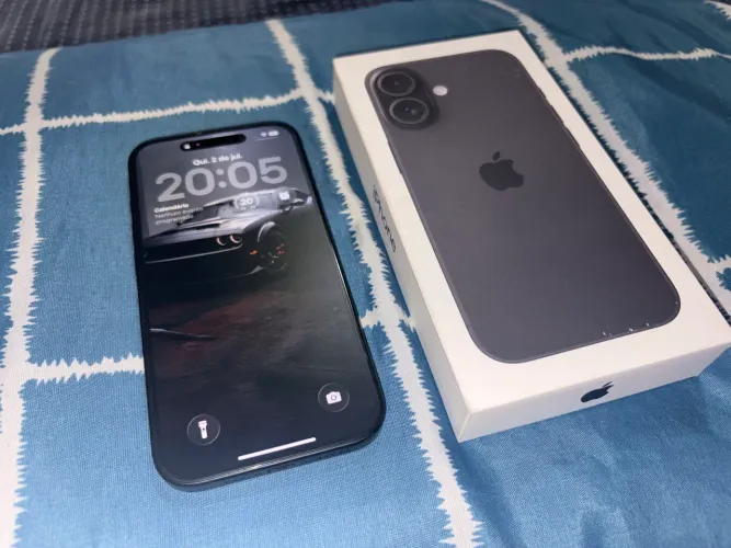 iPhone 16