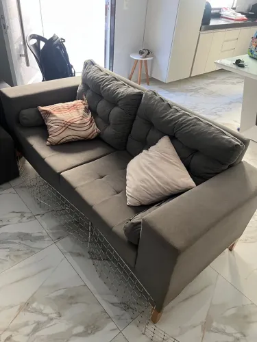 VENDO SOFÁ 3 LUGARES EM ÓTIMO ESTADO 
