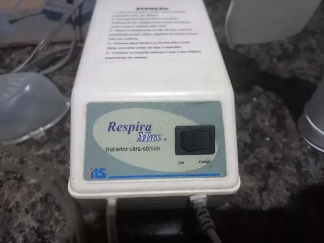 Vendo inalador Ultra-sônico, super silencioso , da Respira Max em ótimo estado. 